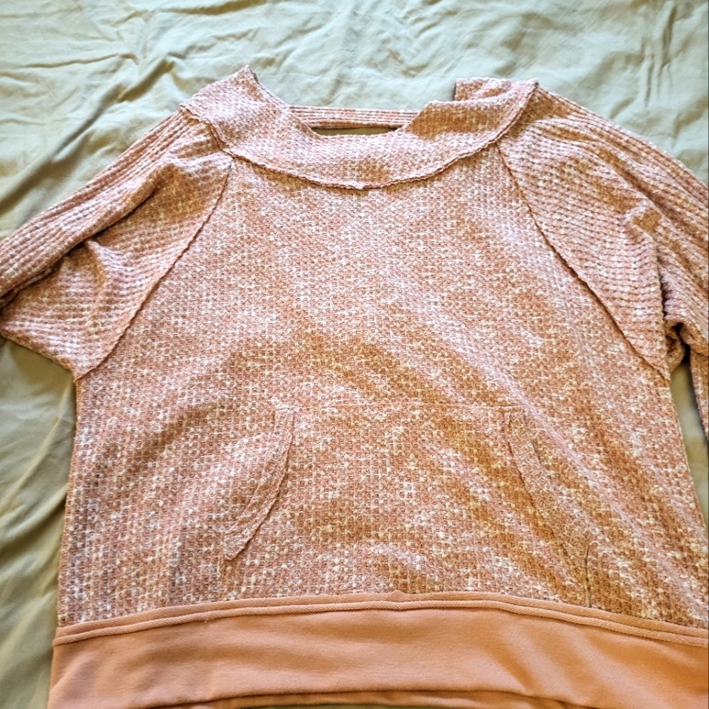 Buckle sweater